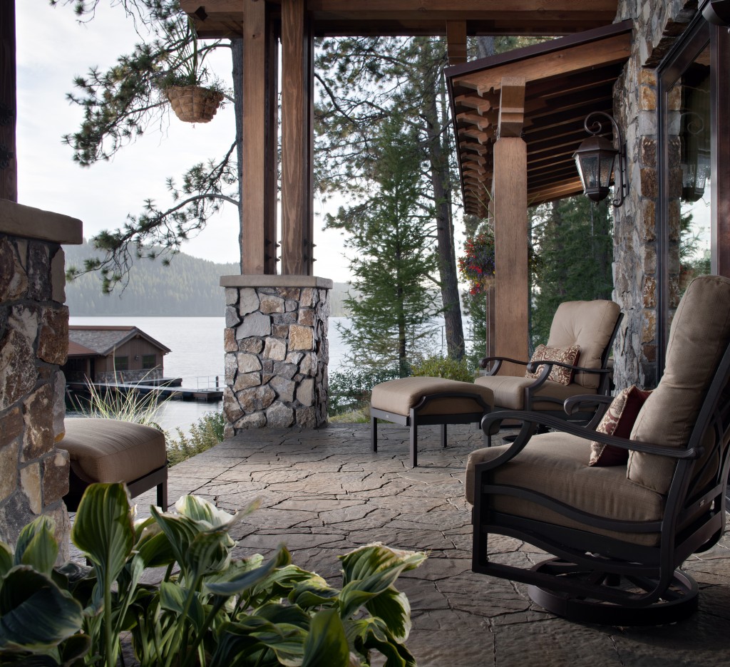 Flagstone vs. Pavers (What is the Best Investment for my Patio?)