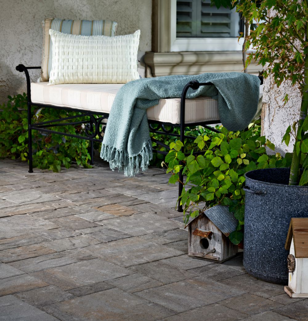 Tip + Ideas: How to Maximize Side-Yard Space INSTALL-IT-DIRECT Tip + Ideas: How to Maximize Side-Yard Space INSTALL-IT-DIRECT