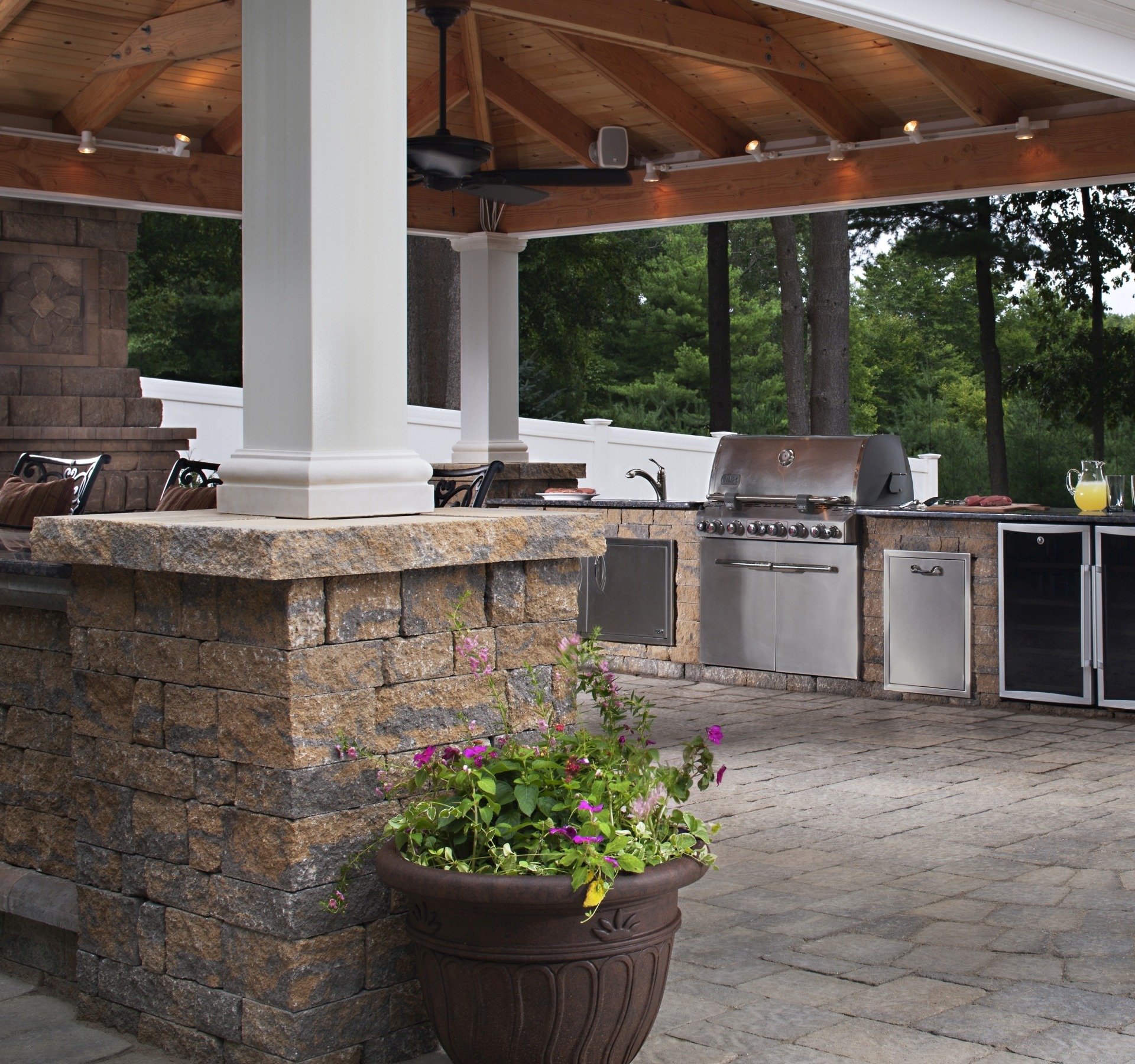 Outdoor Kitchen Designs Guide 15 Recommended Features INSTALL