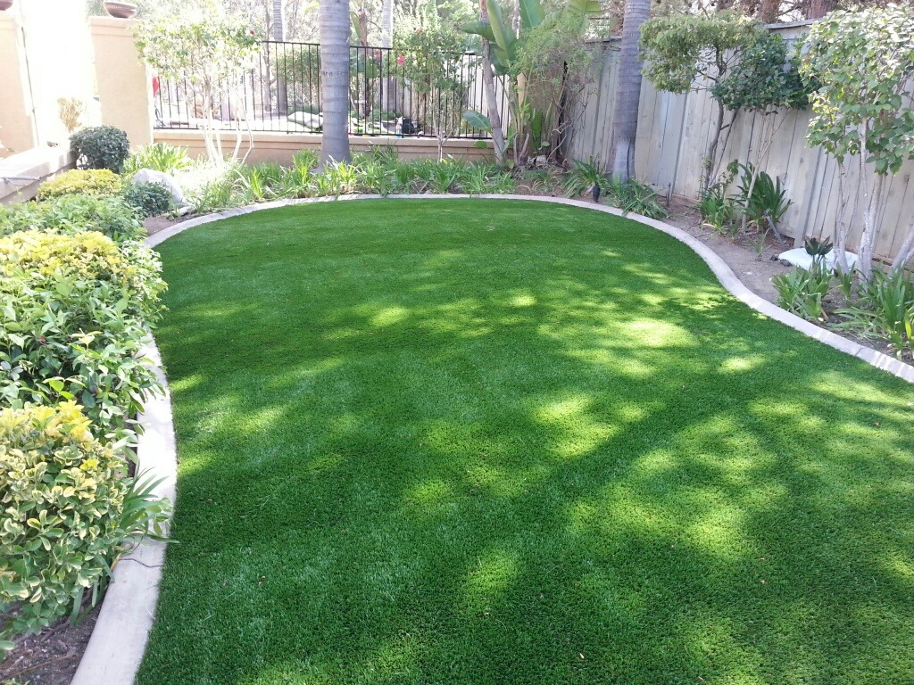 Is Artificial Grass Recyclable? | INSTALL-IT-DIRECT