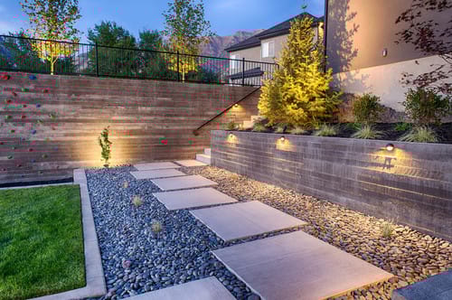 25+ Design Staggered Horizontal Fence