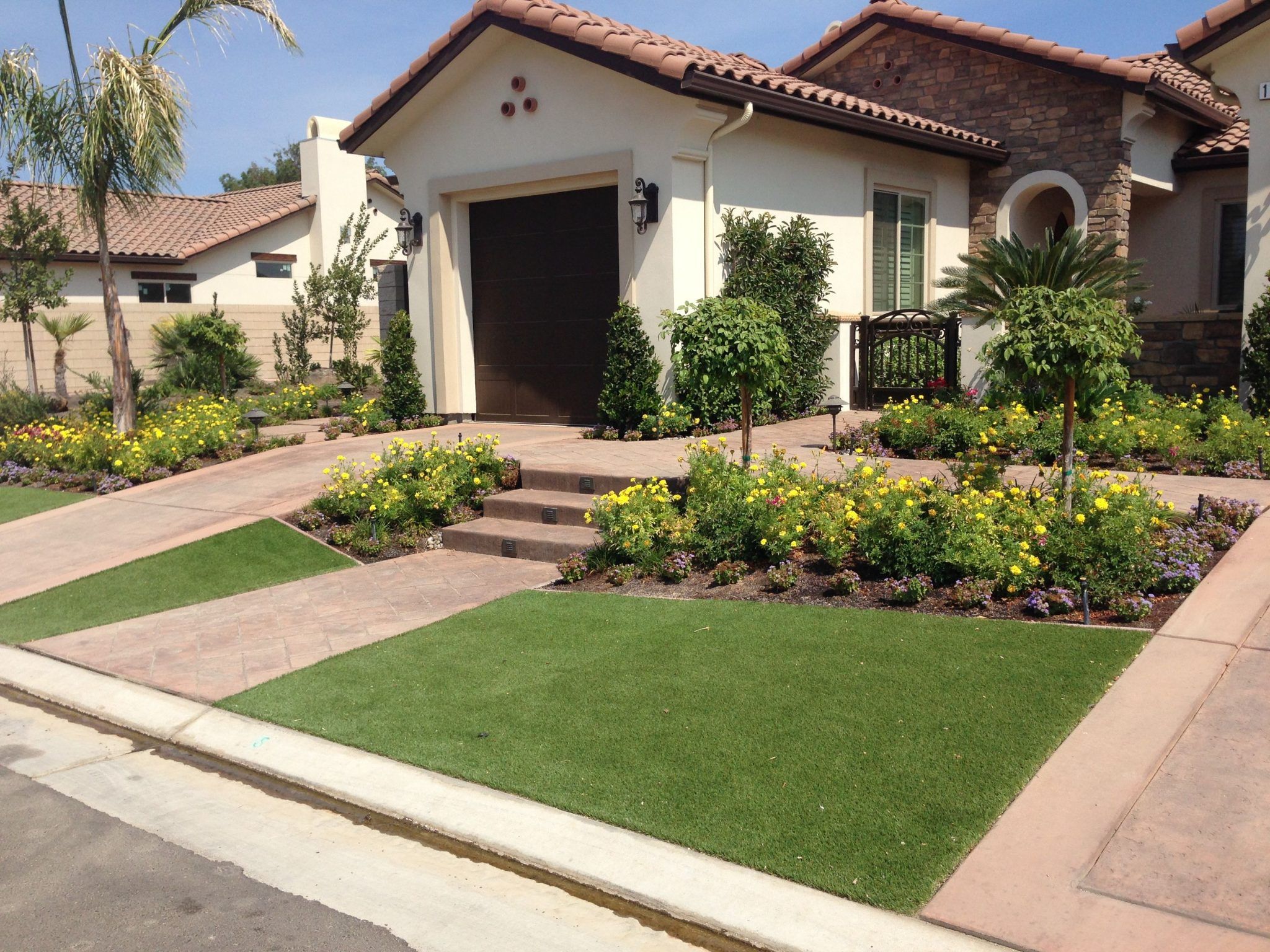 Does Artificial Grass Have Lead? (What You Need To Know) InstallIt