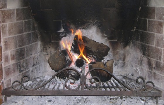 What to install: Fire Pit or Fireplace