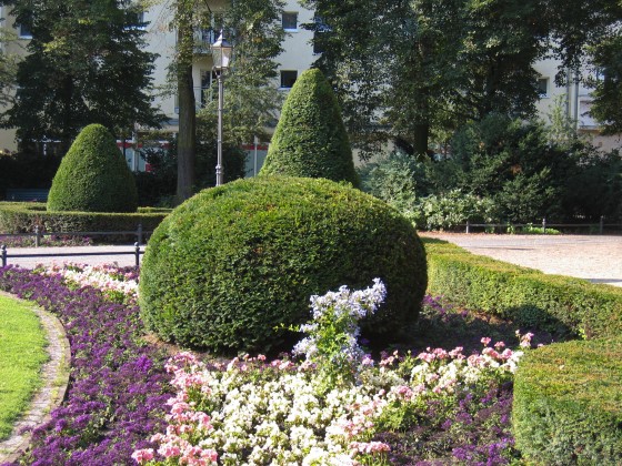 Learn how to get fit by doing your own yard work