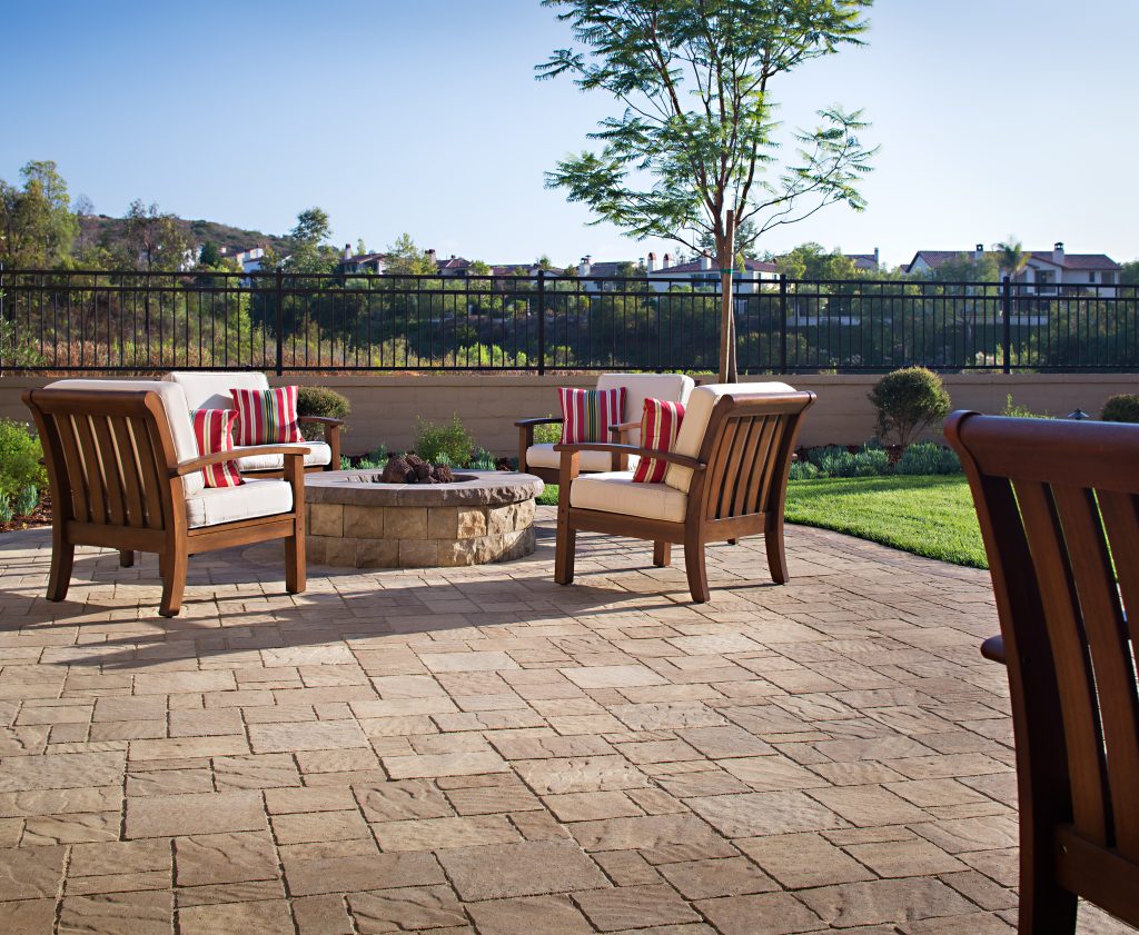 Eco-Friendly Outdoor Entertaining Tips: Reduce Energy and Water Consumption