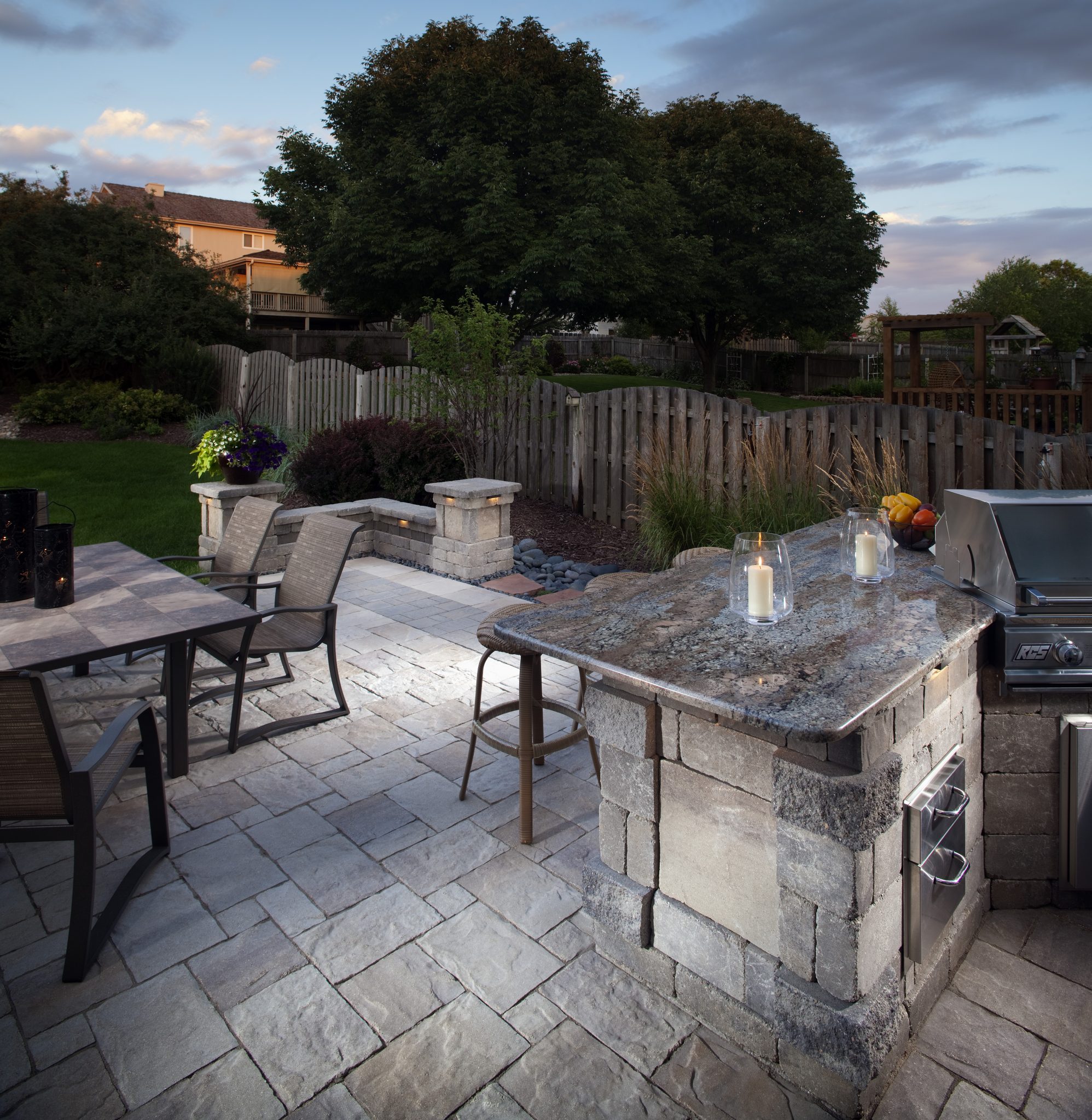 outdoor kitchen