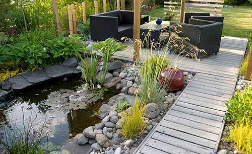 river rock landscaping