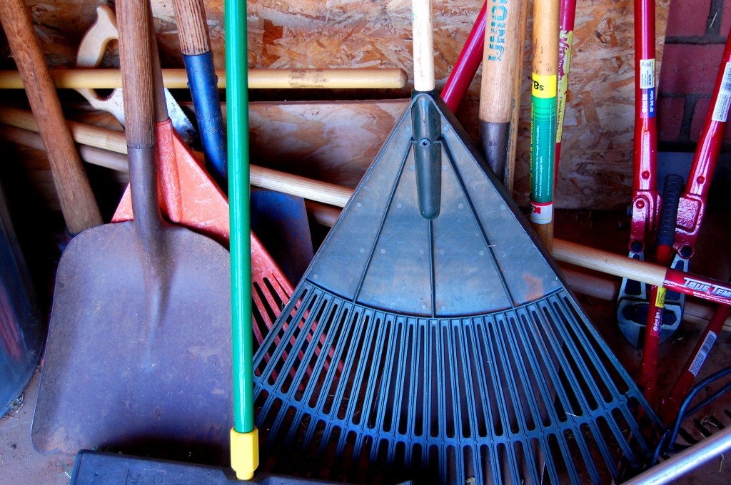 How to Clean and Maintain Your Yard Maintenance Tools INSTALLITDIRECT