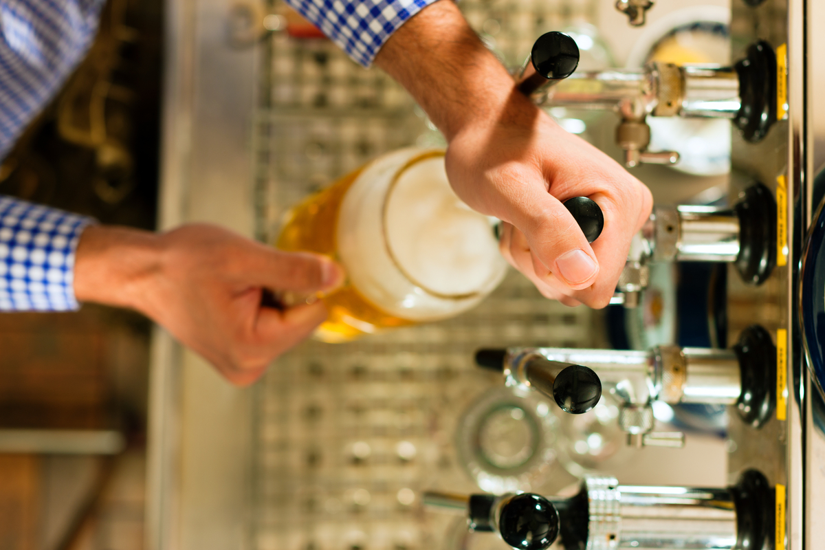 Outdoor Kitchen Design Ideas Beer Dispenser