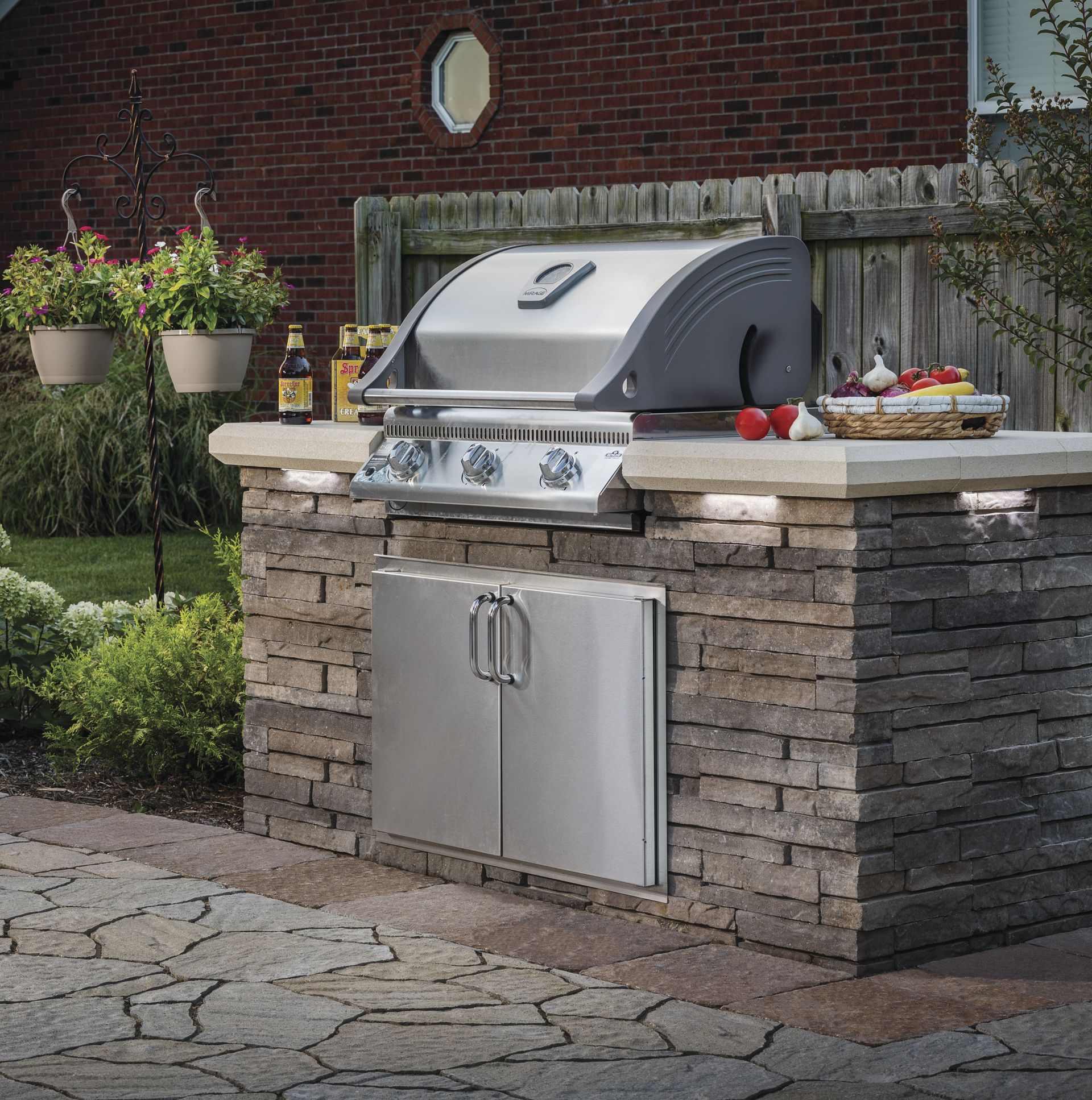 Outdoor Kitchen