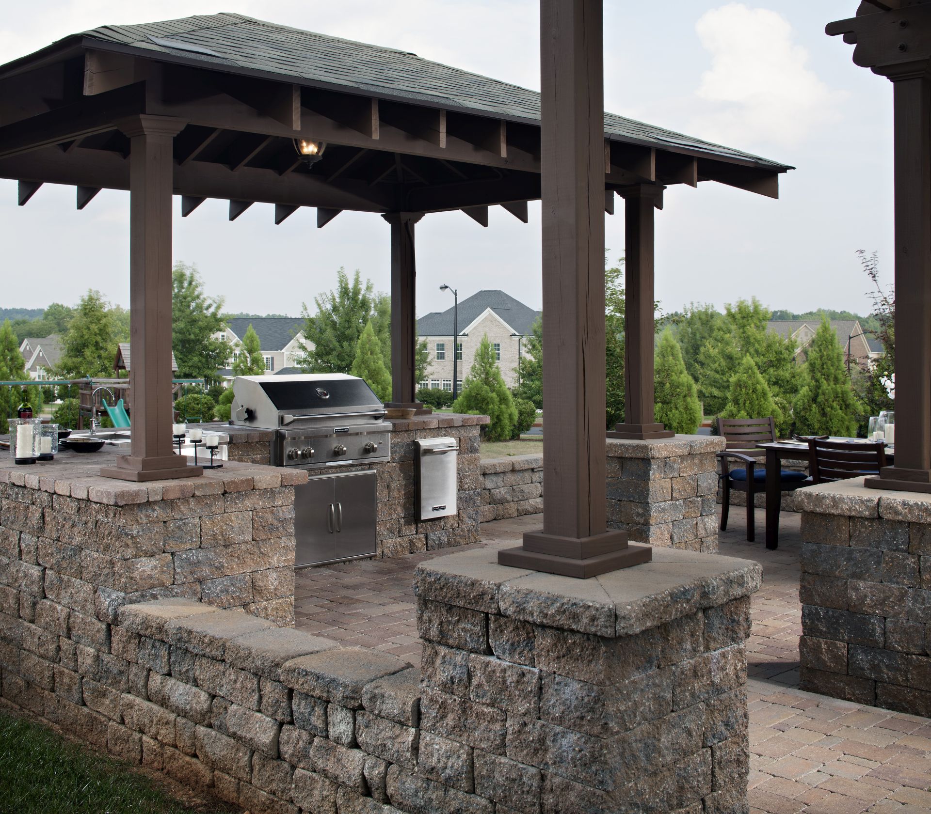 Paving Stone Outdoor Kitchen Countertops