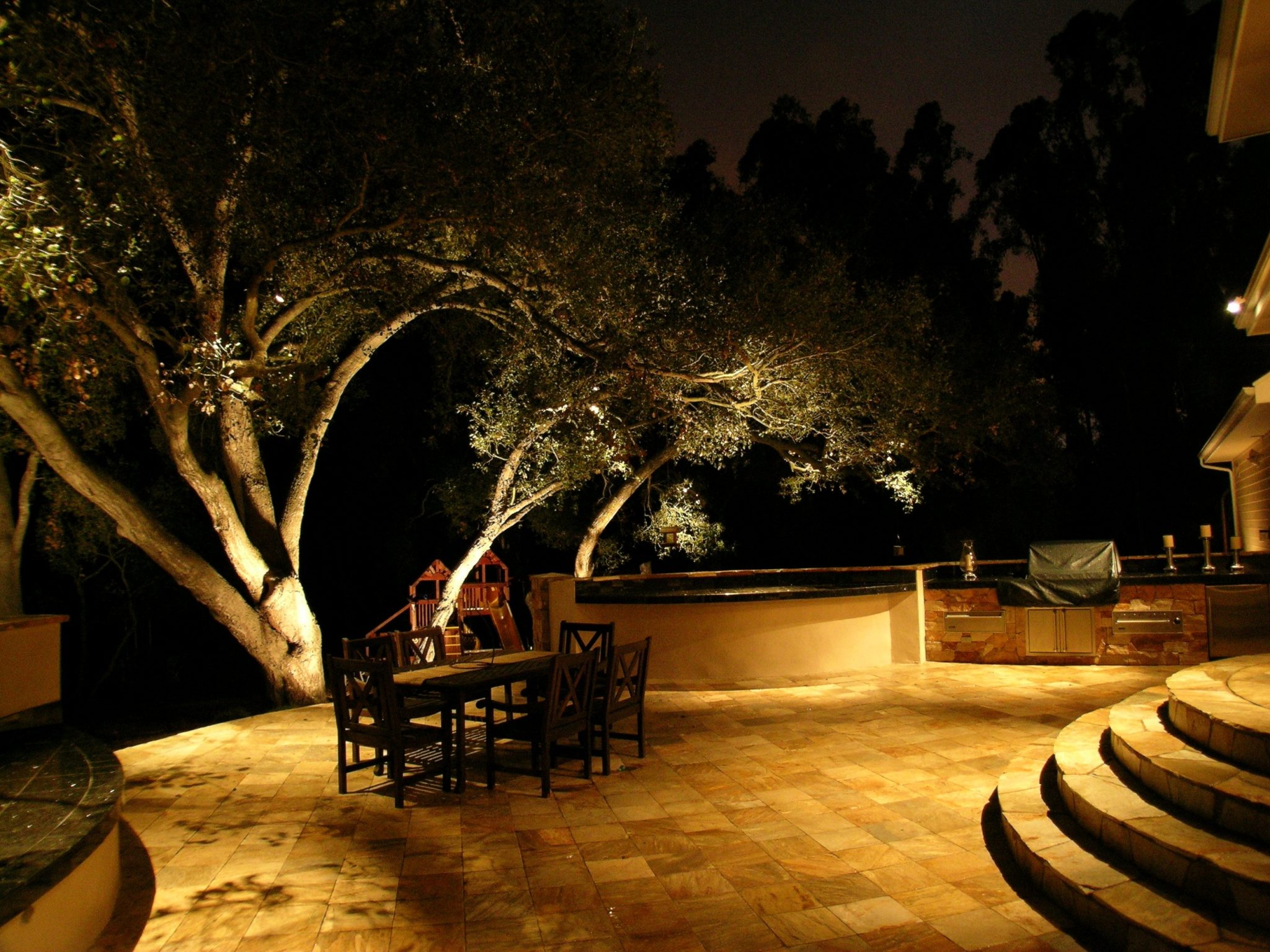 landscape lighting ideas for the fall