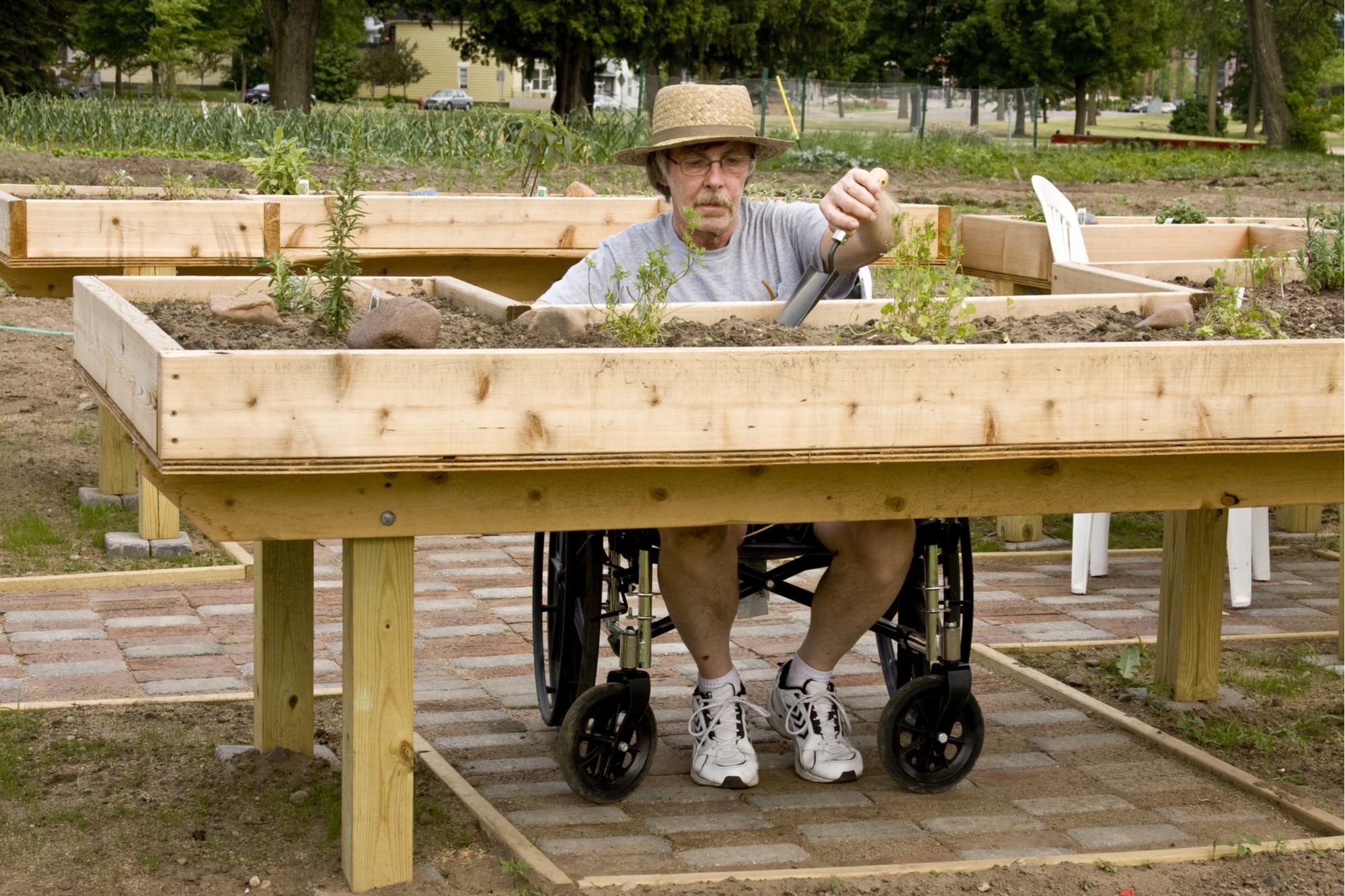 knee pain gardening