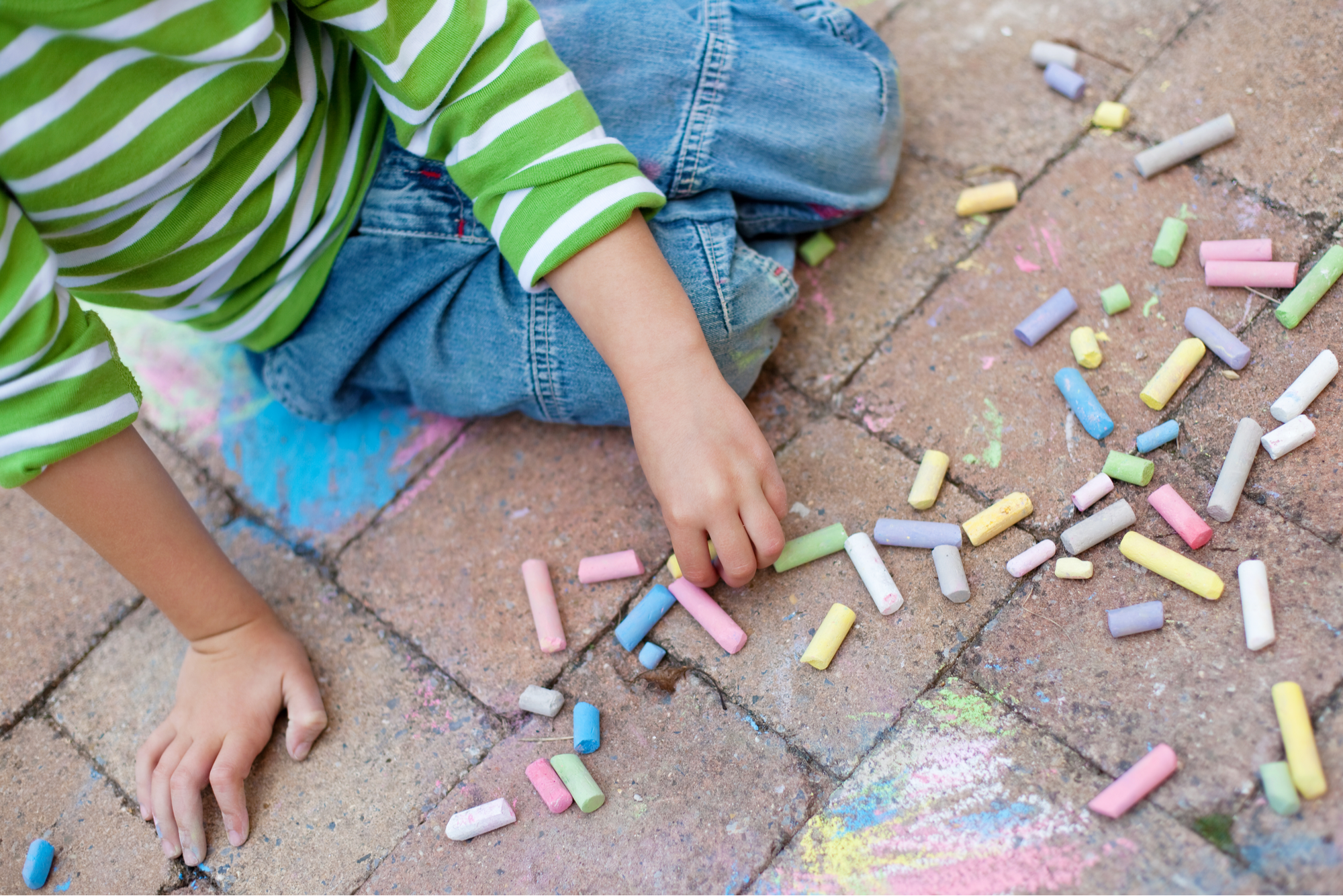 remove chalk crayon from pavers