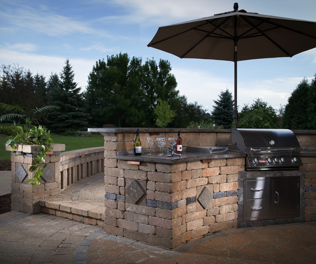 outdoor kitchen countertop ideas