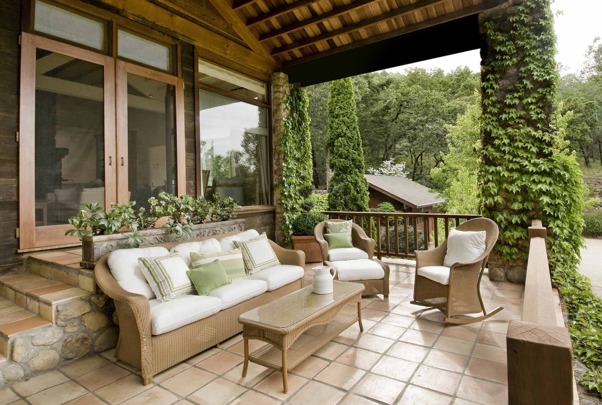 Types of Hardscapes: Tile