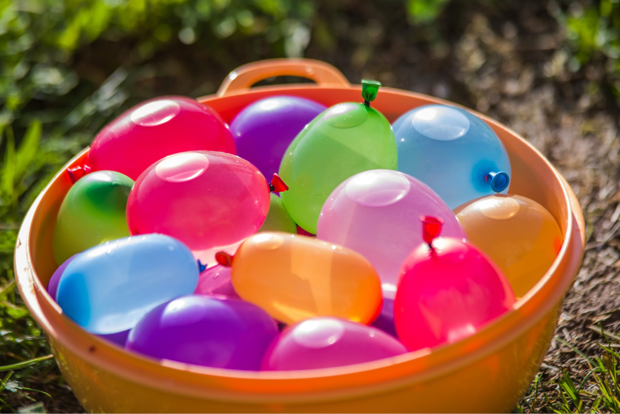 Fun Yard Games for Kids Water Balloon Toss