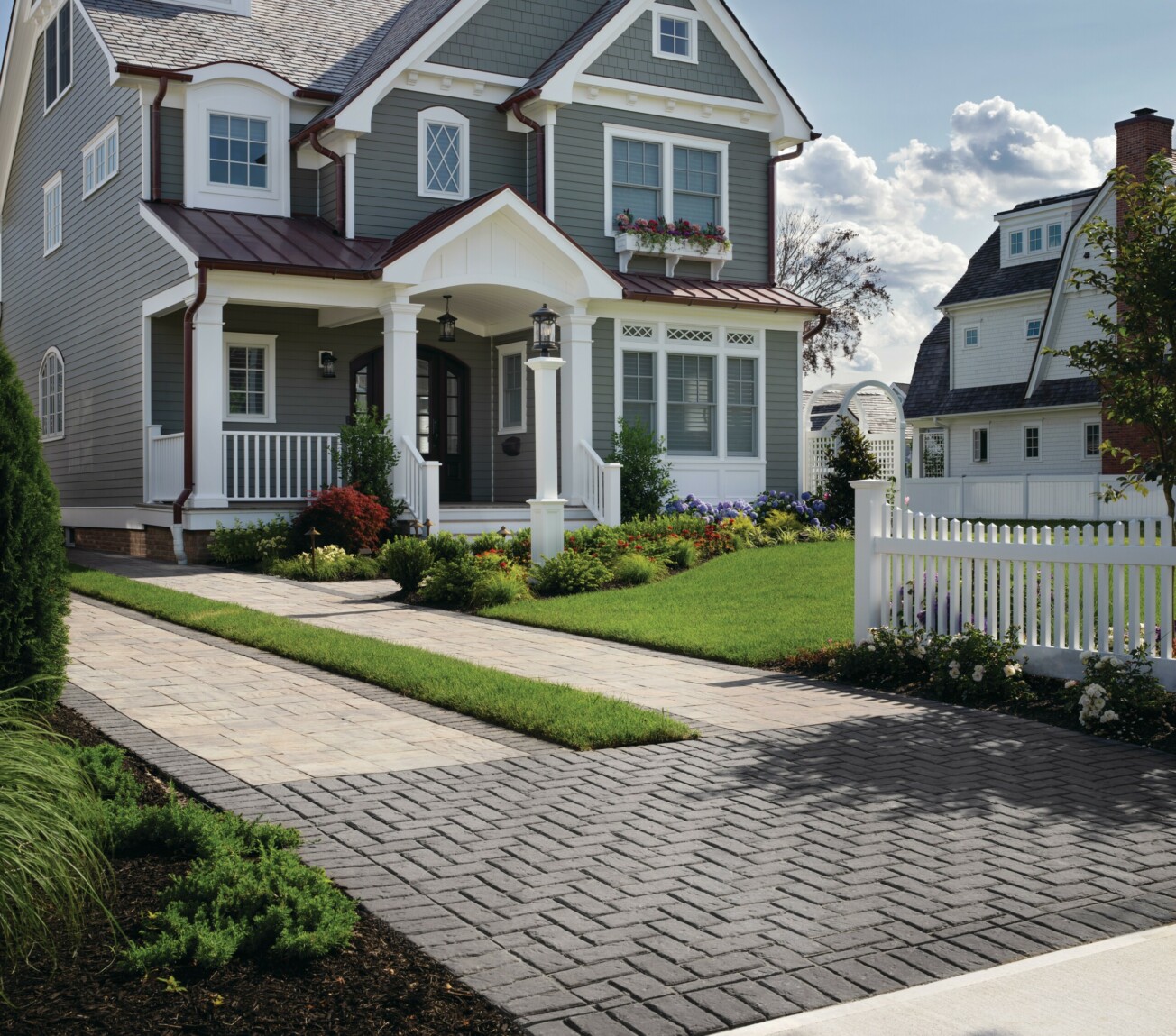 pavers vs gravel