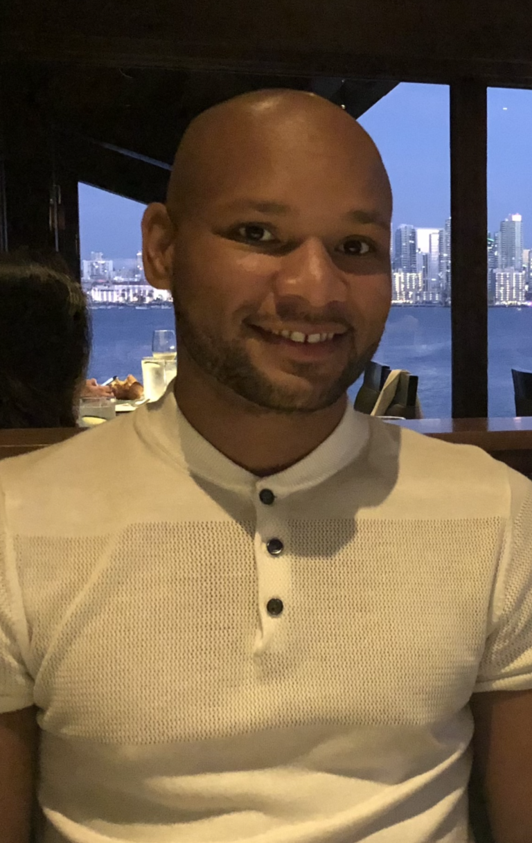 Image of Thomas Butler – Customer Service Team
