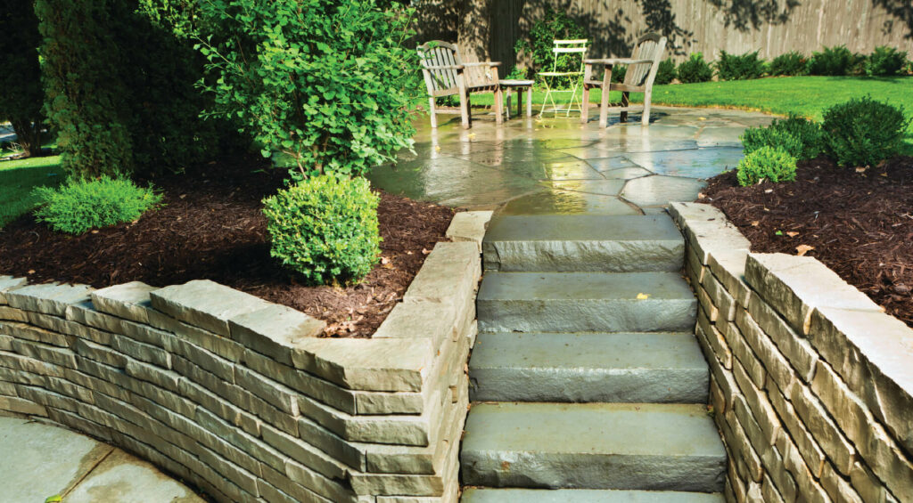 21 Retaining Wall Ideas to Upgrade Your Backyard - INSTALL-IT-DIRECT
