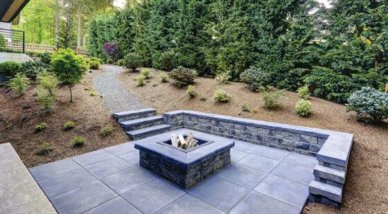 sitting retaining wall around fire pit