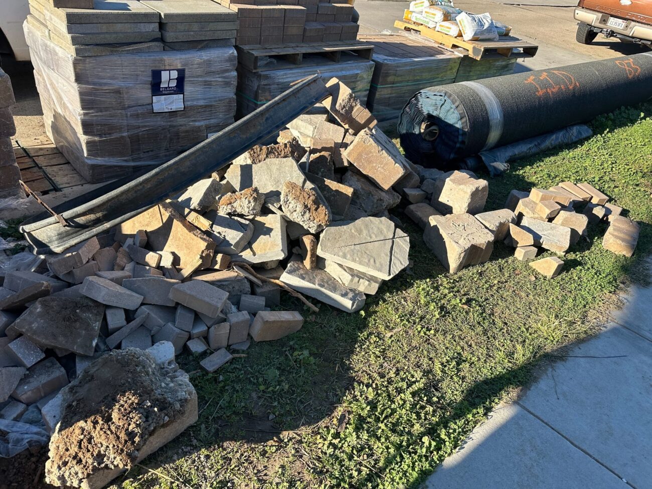 Outdoor living project in Ocean Beach (92107), San Diego. Install It Direct.